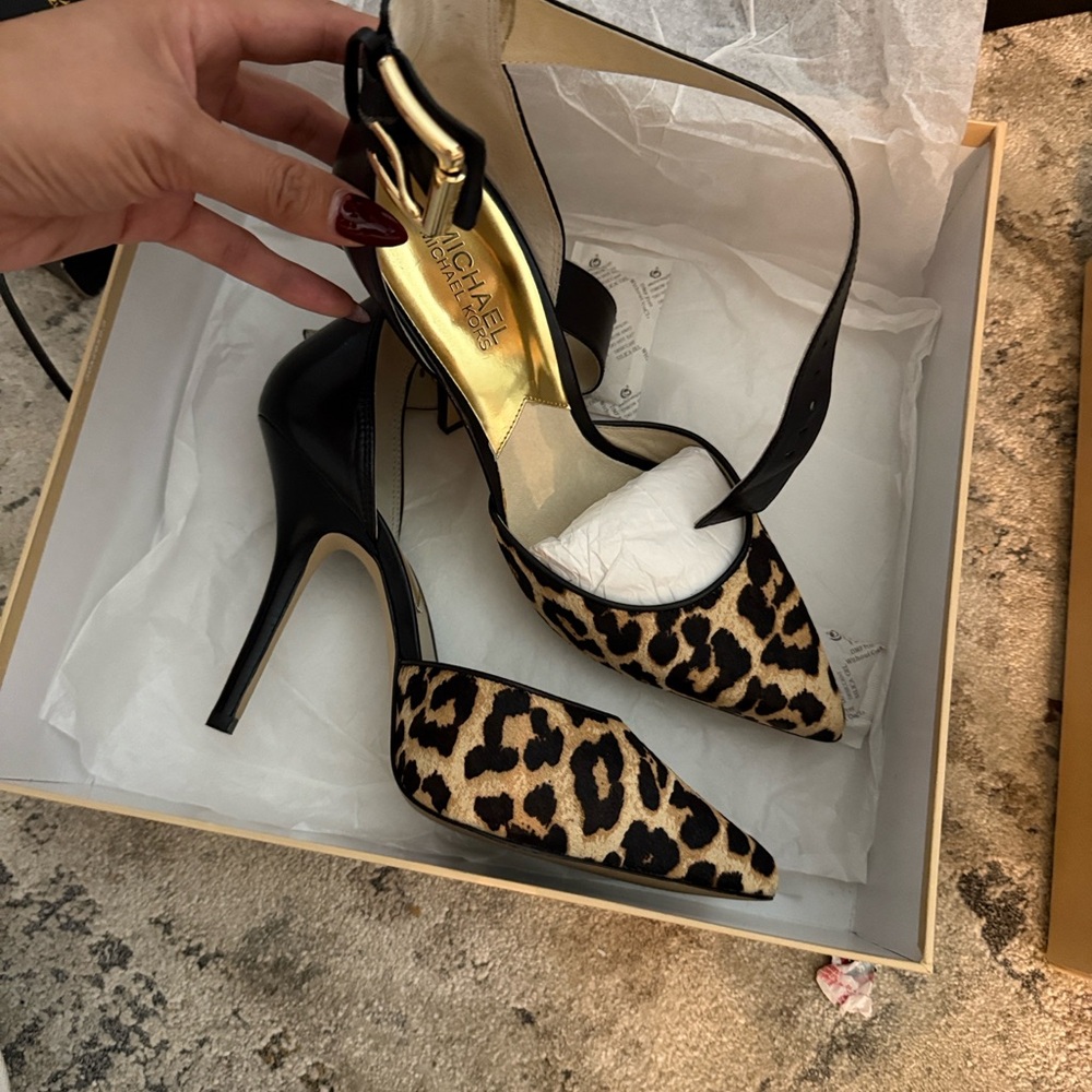 Michael Kors Black and Leopard Print Heels